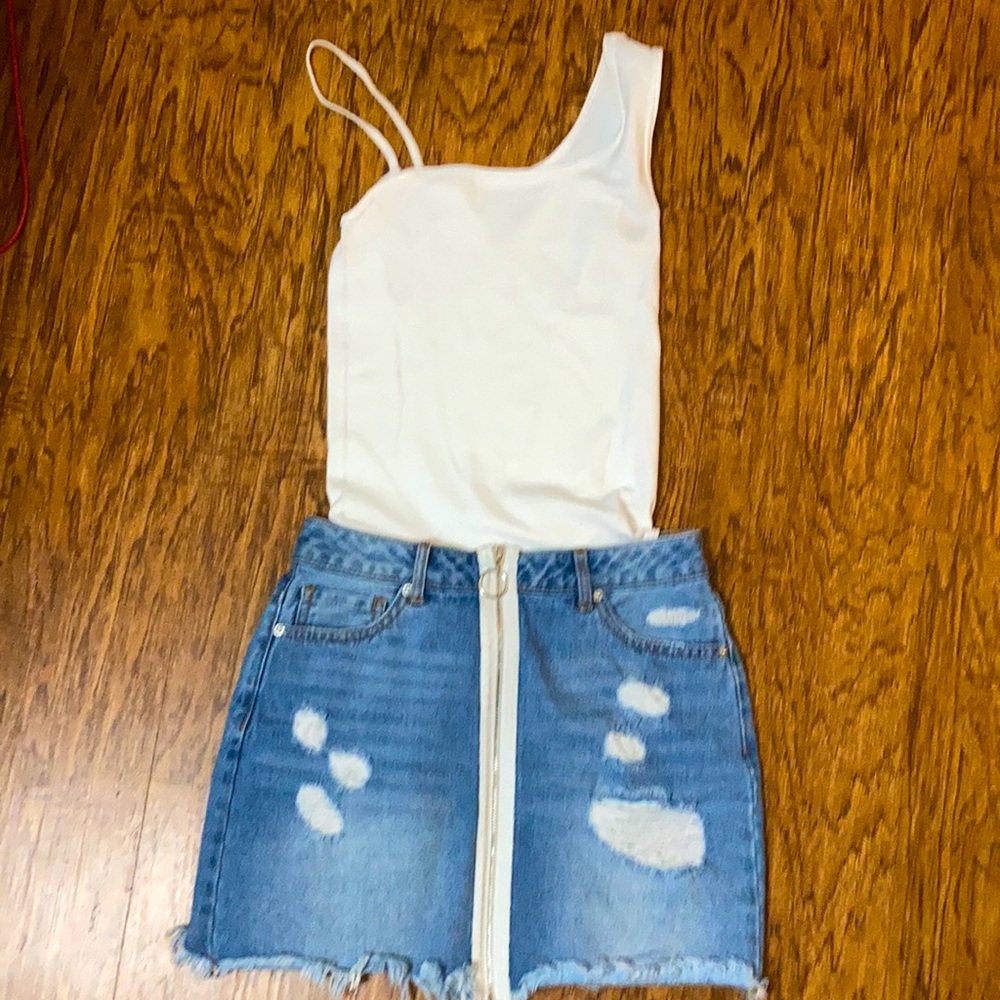 Denim skirt